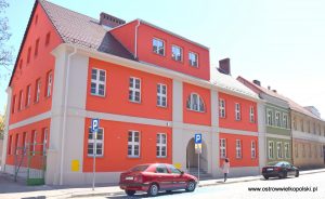 dsc 0090 300x184 - Jest funkcjonalny i nowoczesny. Budynek Urzędu Gminy w Ostrowie oddany do użytku
