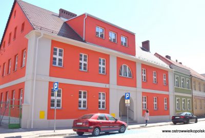 dsc 0090 400x270 - Jest funkcjonalny i nowoczesny. Budynek Urzędu Gminy w Ostrowie oddany do użytku