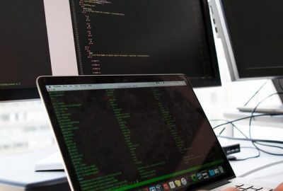 administracja serwisem 400x270 - Informacja o wyborze wykonawcy na administrowanie serwisu internetowego informacyjno-edukacyjnego oraz na działania informacyjno-edukacyjne w mediach społecznościowych