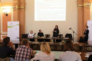 8 300x200 - Łatwiej i szybciej – upraszczamy język w pismach urzędowych. Będzie „Prosto i Kropka”