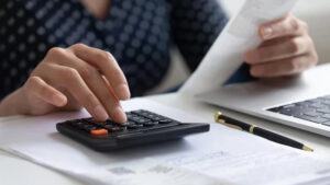 Zawiadomienie o wyborze najkorzystniejszej oferty i udzieleniu zamówienia na pełną obsługę finansowo-kadrową, prowadzenie gospodarki finansowej i rachunkowości Stowarzyszenia Aglomeracja Kalisko-Ostrowska, prowadzenie ewidencji projektów i ich rozliczanie, a także prowadzenie polityki kadrowo-płacowej pracowników Biura Stowarzyszenia. obsluga ksiegowak 300x169 - Zawiadomienie o wyborze najkorzystniejszej oferty i udzieleniu zamówienia na pełną obsługę finansowo-kadrową, prowadzenie gospodarki finansowej i rachunkowości Stowarzyszenia Aglomeracja Kalisko-Ostrowska, prowadzenie ewidencji projektów i ich rozliczanie, a także prowadzenie polityki kadrowo-płacowej pracowników Biura Stowarzyszenia.