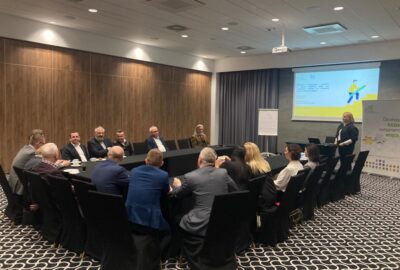 uniejow 20231127 3 400x270 - Warsztaty dotyczące współpracy pomiędzy SAKO a Uniwersytetem Kaliskim