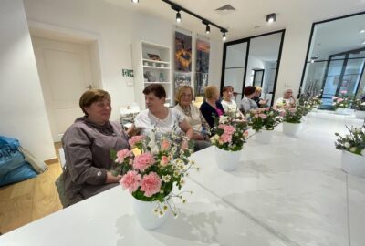 Florystyka 20250418 01 400x270 - Florystyka wielkanocna w Centrum Organizacji Pozarządowych w Kaliszu