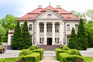Konferencja pn. ,,Fundusze Unii Europejskiej dla Aglomeracji Kalisko-Ostrowskiej – dekada zmian i wyzwań” z okazji Jubileuszu 10-lecia Stowarzyszenia Aglomeracja Kalisko-Ostrowska zdj sako 20250521 17 300x200 - Konferencja pn. ,,Fundusze Unii Europejskiej dla Aglomeracji Kalisko-Ostrowskiej – dekada zmian i wyzwań” z okazji Jubileuszu 10-lecia Stowarzyszenia Aglomeracja Kalisko-Ostrowska