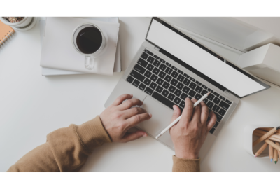 praca obraz 400x270 - Informacja o rozstrzygnięciu naboru na wolne stanowisko pracy - Specjalista ds. współpracy i komunikacji