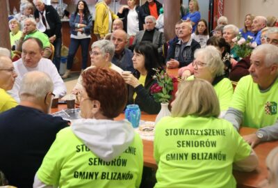 Spartakiada  Senioralna Pleszew 06 400x270 - Aglomeracyjna Spartakiada Senioralna w Pleszewie – sport, integracja i dobra zabawa!